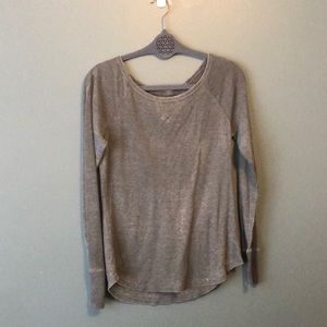 American eagle long sleeve shirt.